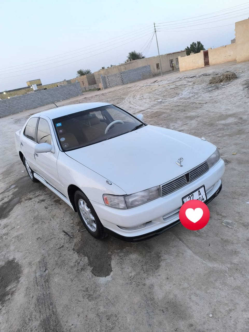 سلام عليكم . كرسته للبيع موديل 1995 رقم ذي قار مشروع وطني دولي السنويه 2030 محرك اثنين ونص تبريد شغال حداديه طخم تاير مگفوله من الگص والعيب الشرعي والصبغ العام والضربه*********** السعر 65 وبيها مجال
