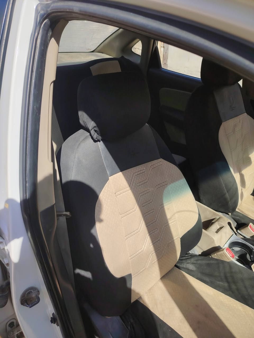 سلام عليكم انترا مقدس
فلم 🔹 السيارة: هيونداي إلنترا
🔹 الموديل: 2009
🔹 اللون: أصفر
🔹 الممشى: خليجي
🔹 القير: أوتماتيك
🔹 الحالة: جيدة جداً وجاهزة للاستعمال
🔹 محرك نظيف وصرفية بنزين قليلة
🔹 تبريد ممتاز بدون مشاكل
🔹 صالون مرتب

📍 الموقع: الديوانية
💰 السعر: خاص 
📞 للتواصل اتصال أو واتساب:
***********
غير موجود خاص
