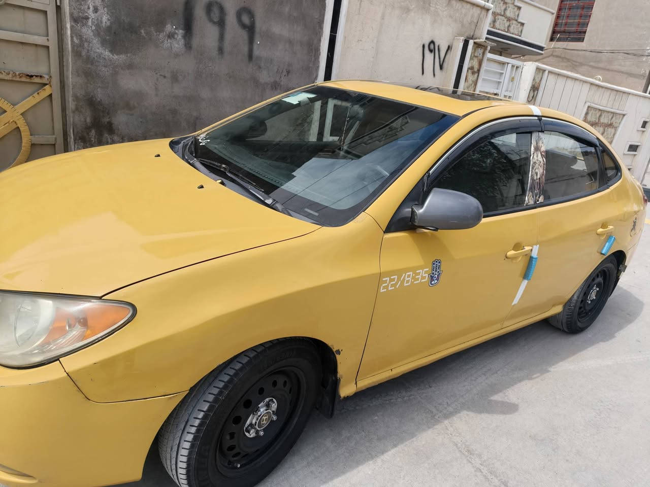 سلام عليكم
النترا 2007امريكي 
مكينه 2000 تبخر حادثها باب السايق مبدل 
والباقي ليبل واحد سياره حلوه 
مكاني بلشعب ب٧٥ وبيها مجال امانت الله محتاج واريد ابيع 
بسمي تحويل شوكت ميعجبك ***********
