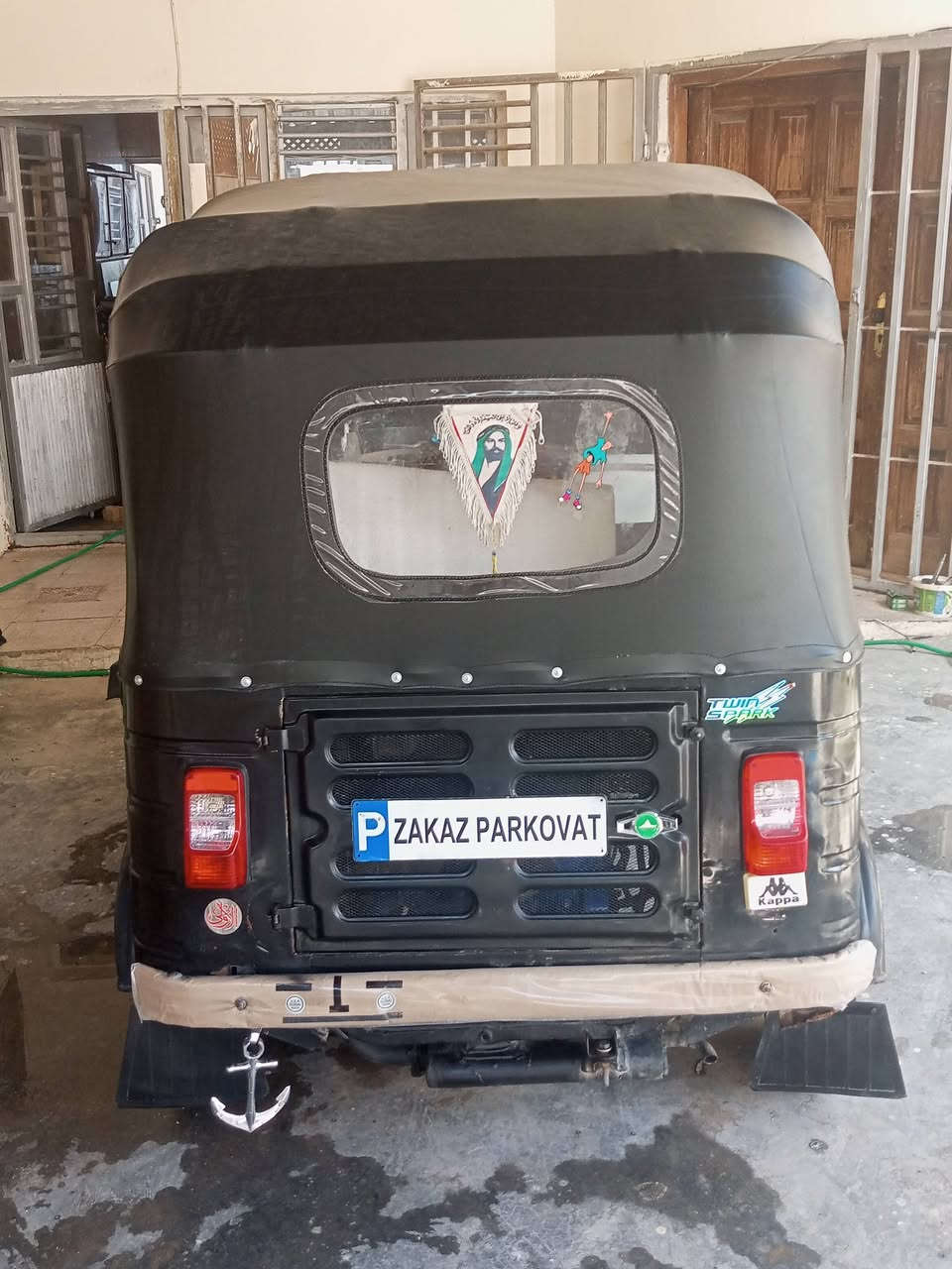 سلام عليكم تكتك للبيع موديل 18اوراق مو رقم اتكفل بيه من الحرام والحلال اتكفل سرقه واتكفل لترقيم تكتك جاهزه من كلشي ربع ما اذب عليه تخم تاير منضومه ابريك جادر جديد جامه جديده كهربائيات كله جديده وشغاله محرك 20صارلي 2شهرين من شديته دبلات جديده خصم الحجي تكتك جاهزه من كلشي سعر 5000ملايين وبيه مجال مكان كويريش قرب علوه الرشيد رقم ‏‪***********‬‏
