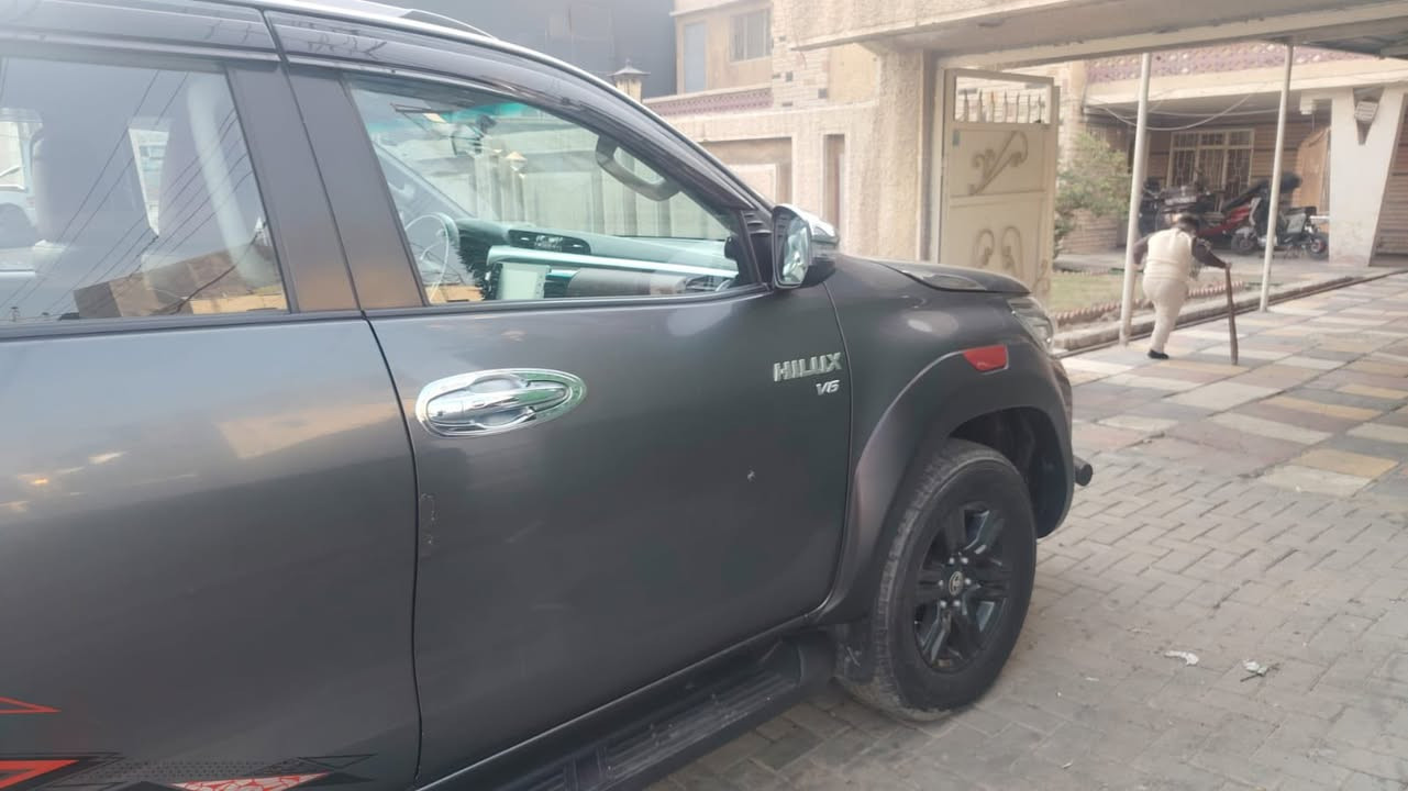 السلام عليكم
هايلوكس TRDموديل 2023رقم اربيل
السيارة جديدة ماشيه ٢١الف مكفوله عام 
العنوان بغداد حي الجامعه
السعر 38$
***********
***********
اتصل وبخدمتك
