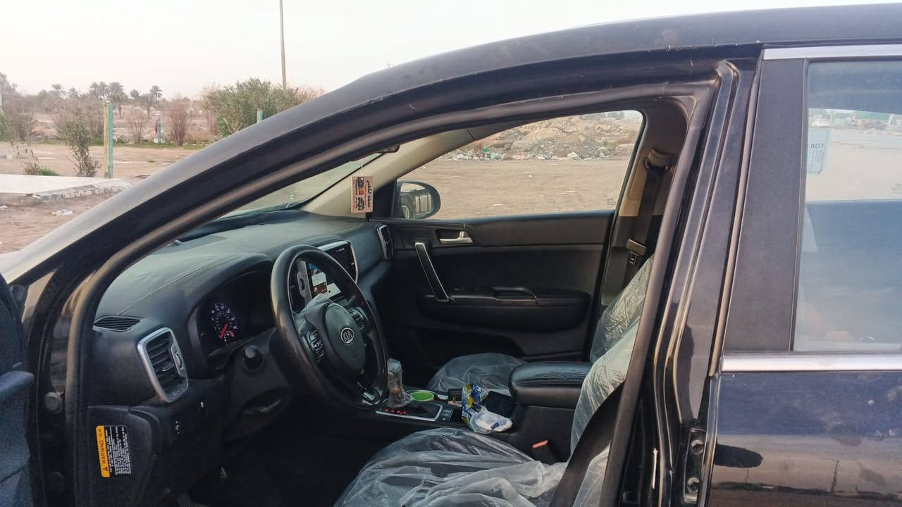 سبورتج 17 أمريكي
محرك 4 جي دي آي، ما مفتوح، مبدل صار 10 أيام.
حادثها جاملغ وبنيد، والسونار مرفق بالمنشور.
أريد مراوس بسنتافي أو توسان.

للتواصل:
***********
