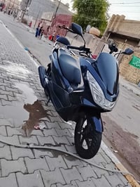 Pcx جيل ثاني 👌🏻  كفالة عامة 👍  ما صارلهة هواي  نازلة من الرمبة💥  دراجة...