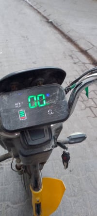 دراجه شحن حجم 20 بطاريات جدد بصمه عن بعد دراجه كامله سعرها 200مكاني بغ...