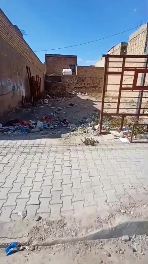 قطع ارض للبيع شارع ابو سمير على الشارع نفسه للستفسار ***********
