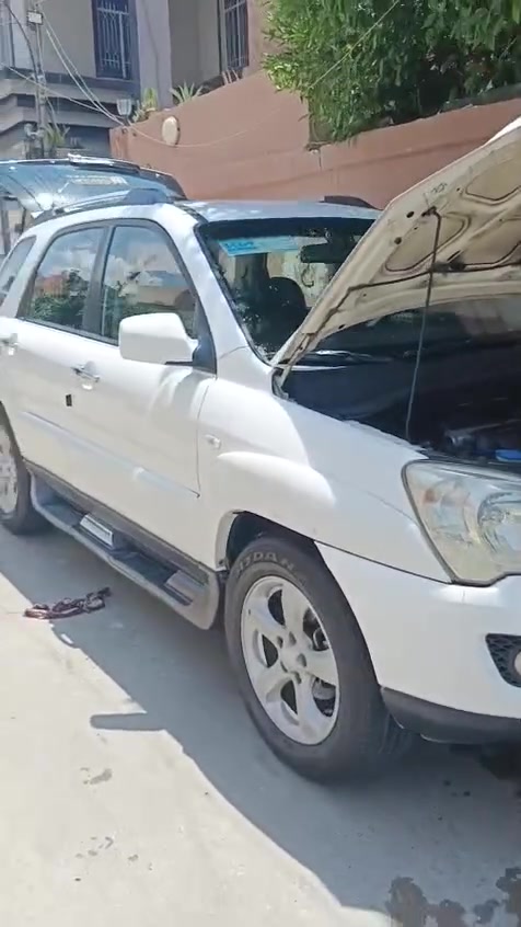 سياره للبيع نوعيه سبورتج موديل 2009 بيها ضرر چاملوغ اليمين بس
فول بدون بصمه فتحه نوعيه السياره كوري السعر 125 في مجال بسيط جدا مكلف بالنشر ***********
