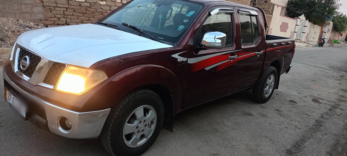 نيسان نيفارا 2008رقم ذي قار 
انكليزي سنويه لغايه 2030 محرك ففيتي 
محرك وكير واكسل مكفولات (مكلوبه)
تخم تاير جديد حداديه جديده 
(السعر 60) وبيها مجال قليل العنوان ميسان 
المجر الكبير التفاصيل اتصل على رقم
‏‪0782 287 6245‬‏
