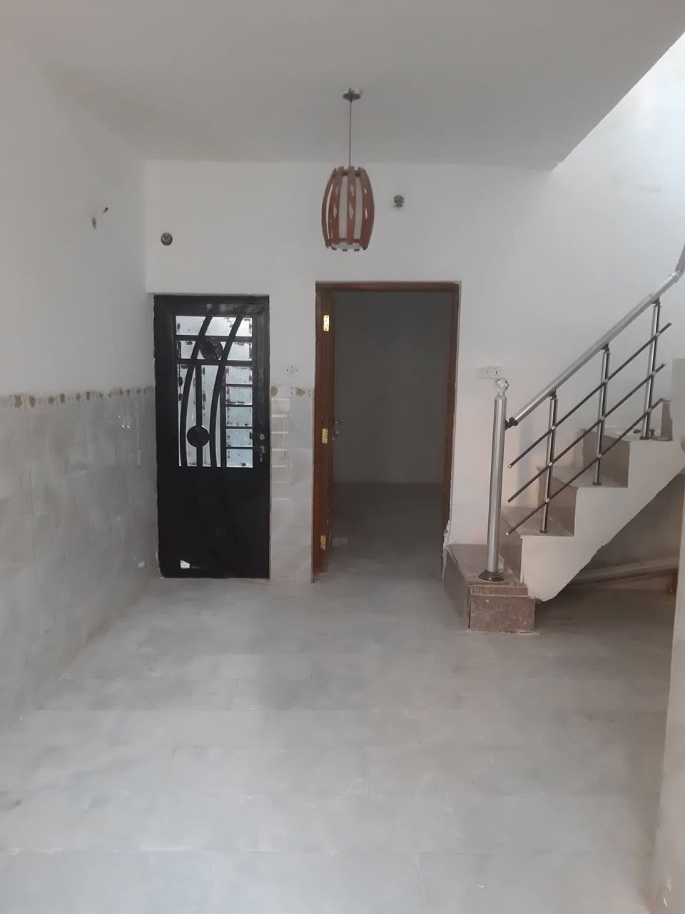 🏠 بيت للبيع بكربلاء حي العباس الفرع الثالث
- المساحة: 50 متر  - السعر : { 55 مليون }
- المواصفات: غرفة + صالة + مطبخ + صحيات
- طابو زراعي سند 25 التحويل: مباشر من صاحب السند
للأستفسار *********** واتساب
