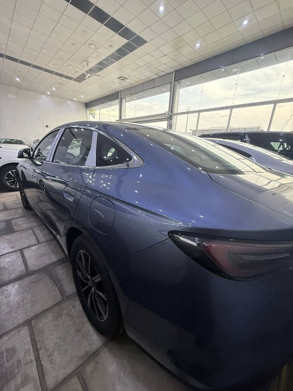 BYD سيل 6 – زيرو   
BYD Seal 6 – Zero2025
      

‎✅ المواصفات :

📆 الموديل: 2025
🚘 الممشى: زيرو كم
‎⚙️ المحرك: 4 سلندر – 1500 سي سي تنفس طبيعي
🛞 الويل: 17 إنج
🌍 الوارد: صيني
🛡️ الحالة: مكفولة
• قير أوتوماتيك
• نظام اقتصادي عملي
• شاشة وسطية تاتش
• Apple CarPlay & Android Auto
• Bluetooth / USB
• كامرات عدد:5
• حساسات خلفية
• تحكم ستيرن
• مثبت سرعة
• تكييف أوتوماتيك
• زجاج كهرباء
• مرايا كهرباء
• أنوار LED أمامية وخلفية
• لايتات نهارية DRL
• نظام الثبات الإلكتروني ESP
• مانع الانزلاق
• مساعد صعود المرتفعات
• مساعد نزول المنحدرات
• قفل مركزي + إنذار
• جنوط ألمنيوم 17 إنج
☎️***********

#للبيع #سيارات_للبيع #سيارات #بغداد_سيل
