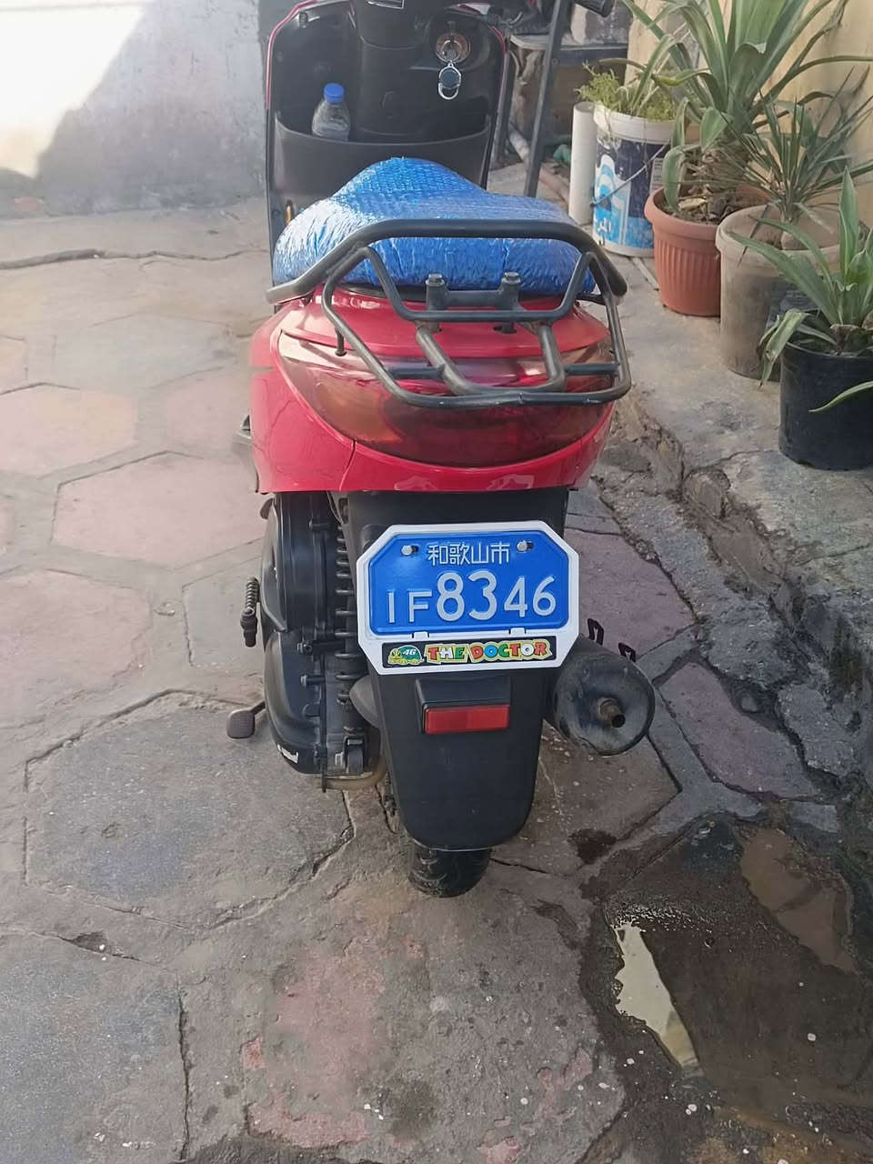 بريز للبيع وصل معرض موجود جاهزه كل نقص مابيها سلف هندر لايت زنون جديده الدراجه بل واقع احله من الصور  
السعر ٤٥٠وبيها مجال حگ الجيه رقم تلفون ***********
