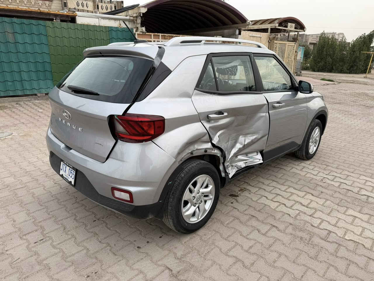 فينو 2025 دخول جديد منفيست بأسمي محرك 1600 حادثها موضح بالصور ماشيه 7 الاف بعدها زيرو مواصفاتها (بصمه _ تشغيل عن بعد _ اشاير بالمري _ رادارات_ 6 انظمه قياده _ تحديد مسار _ تدفئه بالكشنات _ تدفئه بالستيرن _ كاميرا خلفيه دواره _ شاشه كار بلي _ نقطه عمياء _ وباقي المواصفات المعروفه ) صور الحادث مرفقه بالمنشور
((( للبيع فقط على هذا الوضع بدون لوحات ))) 
السعر : 98$ 
العنوان : بغداد 
***********
