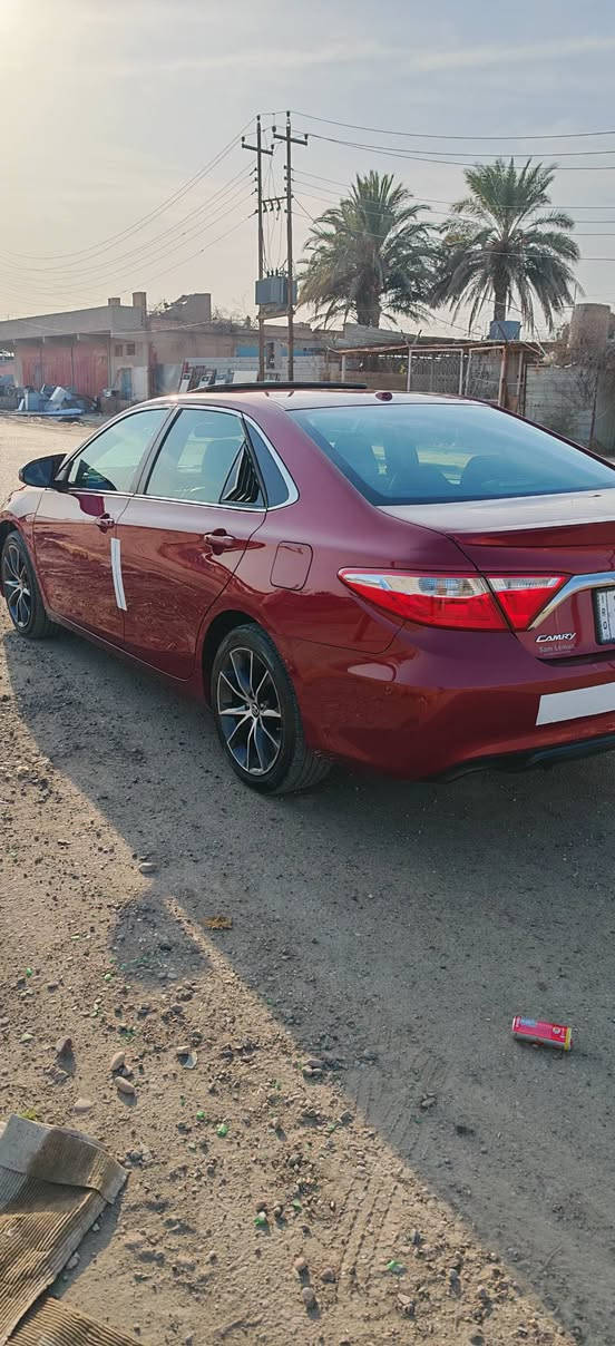 السلام عليكم
كامري للبيع XSE فول مواصفات رقم بغداد دولي بأسمي ماشية61 ميل بيها جاملغ وبابين رش نفس اللون 
مكان السيارة صلاح الدين الضلوعية 
***********
***********
