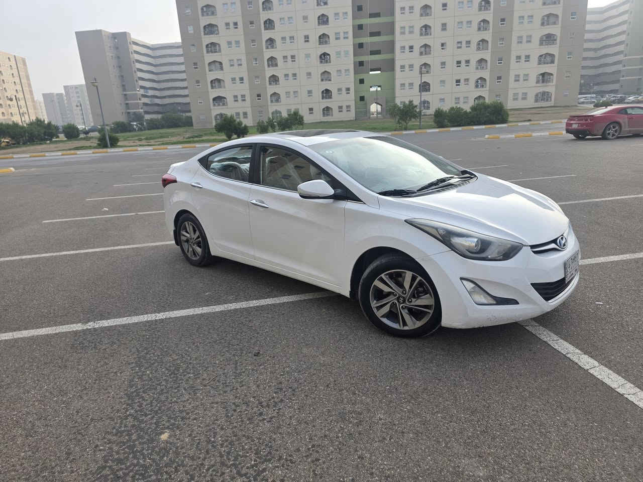 يالله النترا خليجي ٢٠١٦ 
بدون صبغ بس الدوسه بيه مصبوغه والبنيد تكحيل بالكرت
  واكو ضربه بالصندوق موجوده الصوره
 فول عده بصمة السعر 135وبيه مجال بسيط
*********** متواجد واتساب
