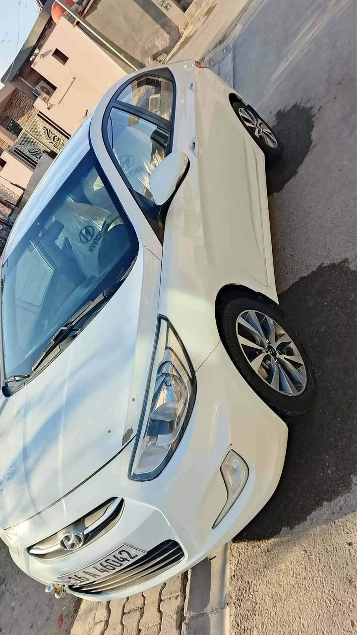 السلام عليكم 
اكسنت موديل ٢٠١٦ رقم انكليزي. 
كفالة عامة .. باسمي.... سنوية لل ٢٠٣٠
غرامات مصفرة.... هزة جديدة... 
تخم تاير .... حدادية ... جديد... بلادي وضع الشركي
محرك ١٤٠٠ 
سعرهه ٩٦ ... بيهه مجال.


**إذا كنت صاحب هذا الإعلان وتريد حذفه لأي سبب، رجاءا أرسل رسالة إلى الدعم الفني**