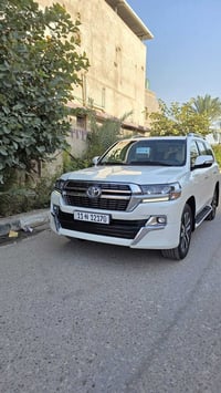 لاندكروز • ٢٠١٩ • ٧٧٠٠٠ كم