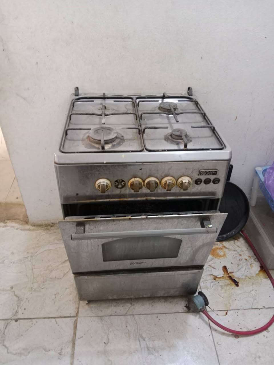 الثلاجة سعره ب125. وابيه مجال والطباخ100 75 وابي مجال والبرد60 وابي مجال والثلاجة100 وابيه مجال والمكنسه الكهربائيه سعره ب55 وابيه مجال والغسالت الصحون ب150 والغساله الحجم الكبير سعره200 وبيه مجال ماخذيه 400 مكانهن الغرض نجف


**إذا كنت صاحب هذا الإعلان وتريد حذفه لأي سبب، رجاءا أرسل رسالة إلى الدعم الفني**