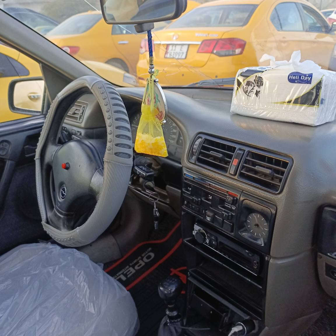 اوبل فيكترا محرك 20 محرك كير بلشرط 
سنويه مشروع وطني لل 2028 دفتر بنزين بيها شرط التحويل والغرامات مكاني كركوك للاستفسار الاتصال *********** السعر 41 اوبيها مجال كركوك, العراق
