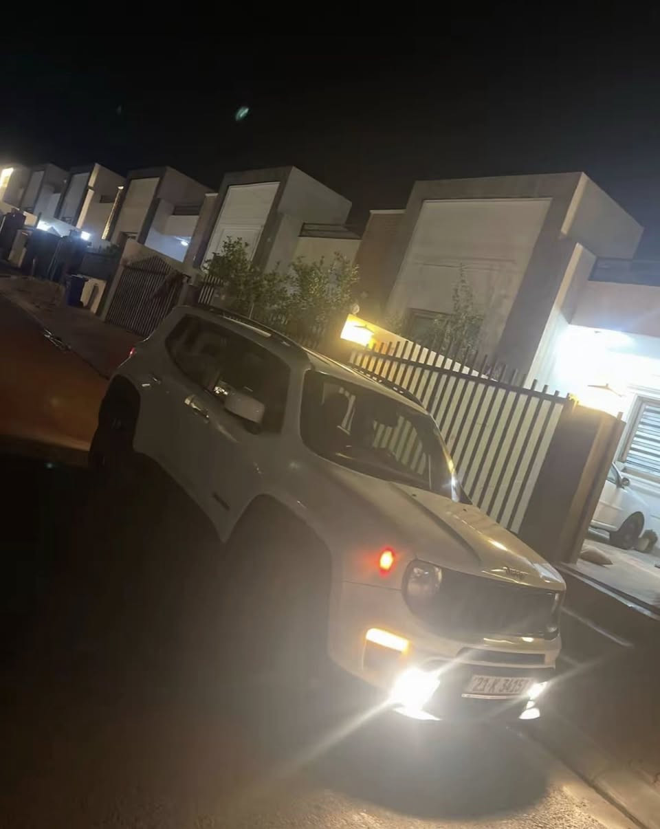 جیب رنکید مودیل2021 
ماشي 40الف
 وتو بارك حساسات المرايه فور ويل التحكم على المنحدرات  مستشعر وقوف مثبت سرعه  حجم المحرك2.4
 بيهاء 6قطع في الخرج
 السياره بسمي بطاقه بنزين السياره بدون مصرف
السعر120$بي مجال بسيط
الرقم:***********
