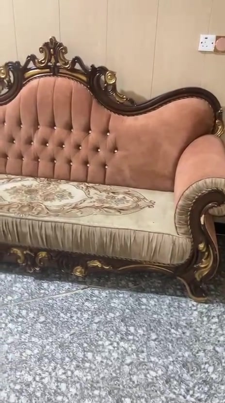تخم  زان تركي10 مقاعد= اخو جديد شغل حطاطه.. فول1/1....السعر350... نهاية شراي يتصل=***********..يوجد توصيل.
