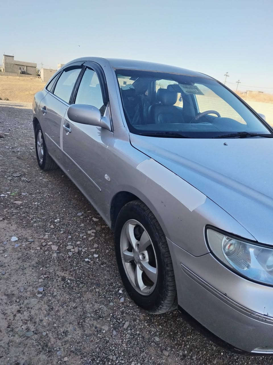 السلام عليكم
سياره للبيع سوناتا ازيرا

سياره نضيفة محرك كير بل شرط نضافة فول

محوك طياره

تايرات جديد

السعر 45 وبيها مجال

شراي اتصل ***********
