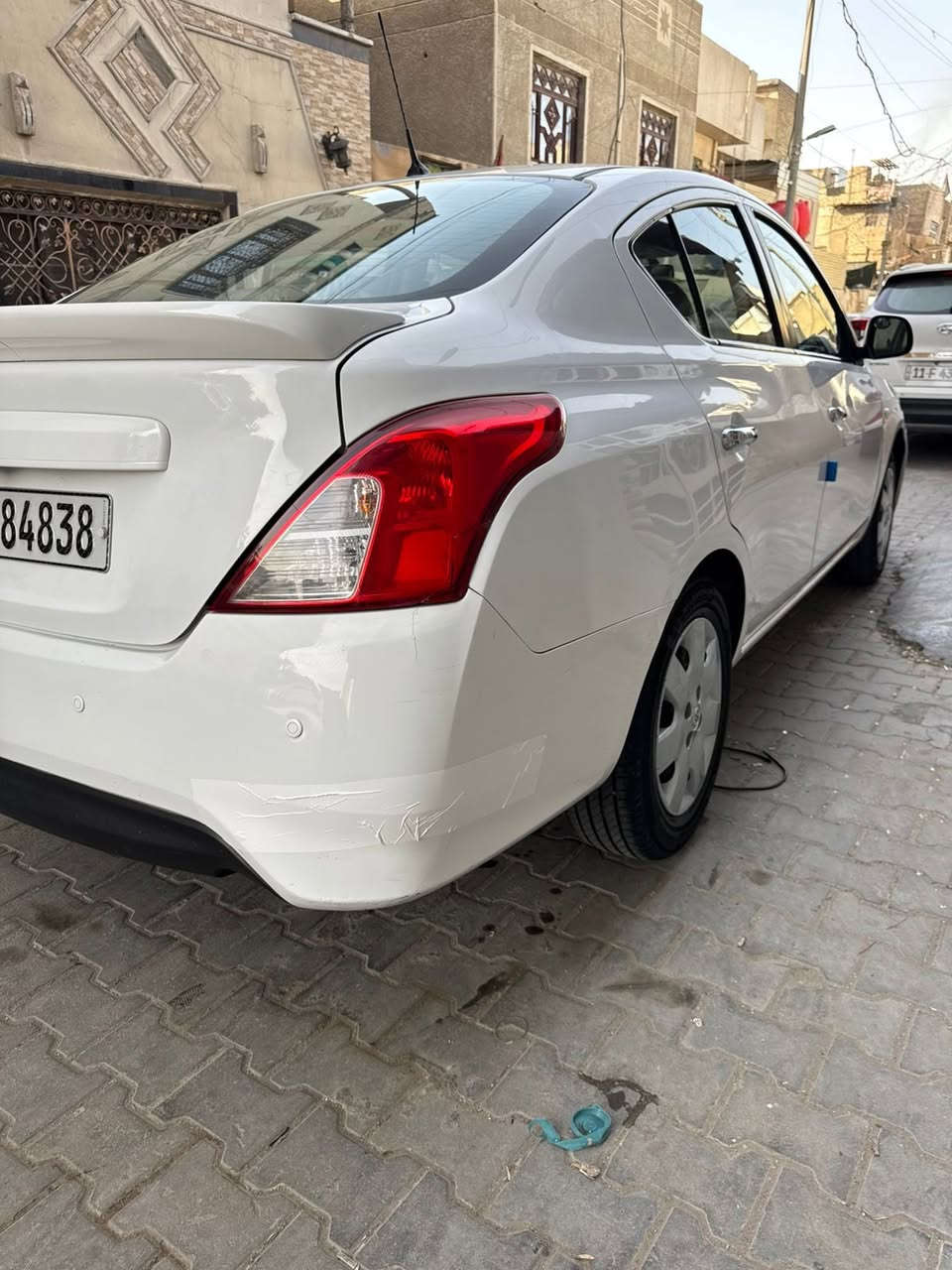 سلام عليكم عندي سني هندي لبيع موديل 22 رقم بغداد الدولي الجديد (بسمي) ماشيه 52 الف مكاني بغداد الكرخ مكفوله من ضربه وصبغ بيه فقط بارد على كد شبر بل جاملغ الامامي رقم تلفون ***********
