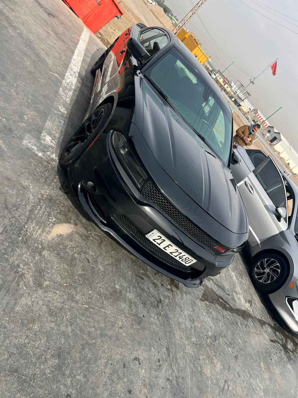 سلام عليكم جارجر للبيع موديل 2016 بون حادث بس بارد سونار بل منشور مكينه وكير تبريد  سعر 192 وبيه مجال قليل رقم شمالي تريد تحويل تريد وكاله *********** مكان السياره واسط الصويرة
