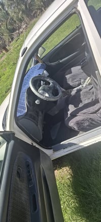 بروتون ويرا • ٢٠٠٢ • گير عادي