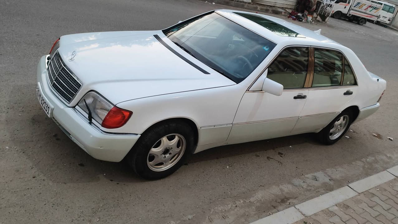 بيع_فقط_بدون_مراوس_او_قسط_رجاءاً
مارسيدس شبح موديل 1993 رقم بغداد انكليزي بسمي 
مكينه وكير VVTمكفولات 
سيارة باب طويل
سيارة بدون ضربه ولا خياس 
جام 4 كهربائي 
سنتر لوك ريمون
كشنات جلد كهربائي خزن ميموري 
تبريد قطعتين 
فتحه سقف 
#سعر57وبيه_مجال

مكان السياره بغداد حي اور 
للاستفسار ***********
