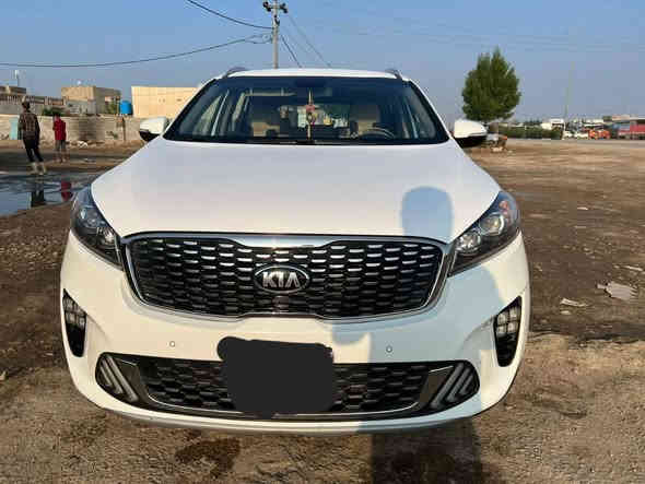 سلام عليكم 
سورنتو 2020 مكفوله  رقم بغداد ✅
سنوية ورقم بسمي جديد ✅
حساس امامي خلفي بصمة عدد2  ✅
سياره جديده مال بيت ماشي 100الف حقيقي ✅  
اربعة سلندر ٢٤٠٠ ✅
مكان سيارة واسط / قضاء النعمانية رقم الهاتف ***********
السعر 255 وبيه مجال
