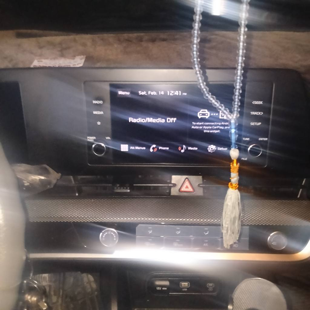 سبورتج موديل 2023..ماشيه 57..سيارة نضيفة وهاي صور حادثهه تخم تاير جديد مرقمة السيارة بسمي ..مكان سياره اربيل ..ضرر مرفوق بلصور ..للاستفسار الاتصال 
*********** أربيل, العراق
