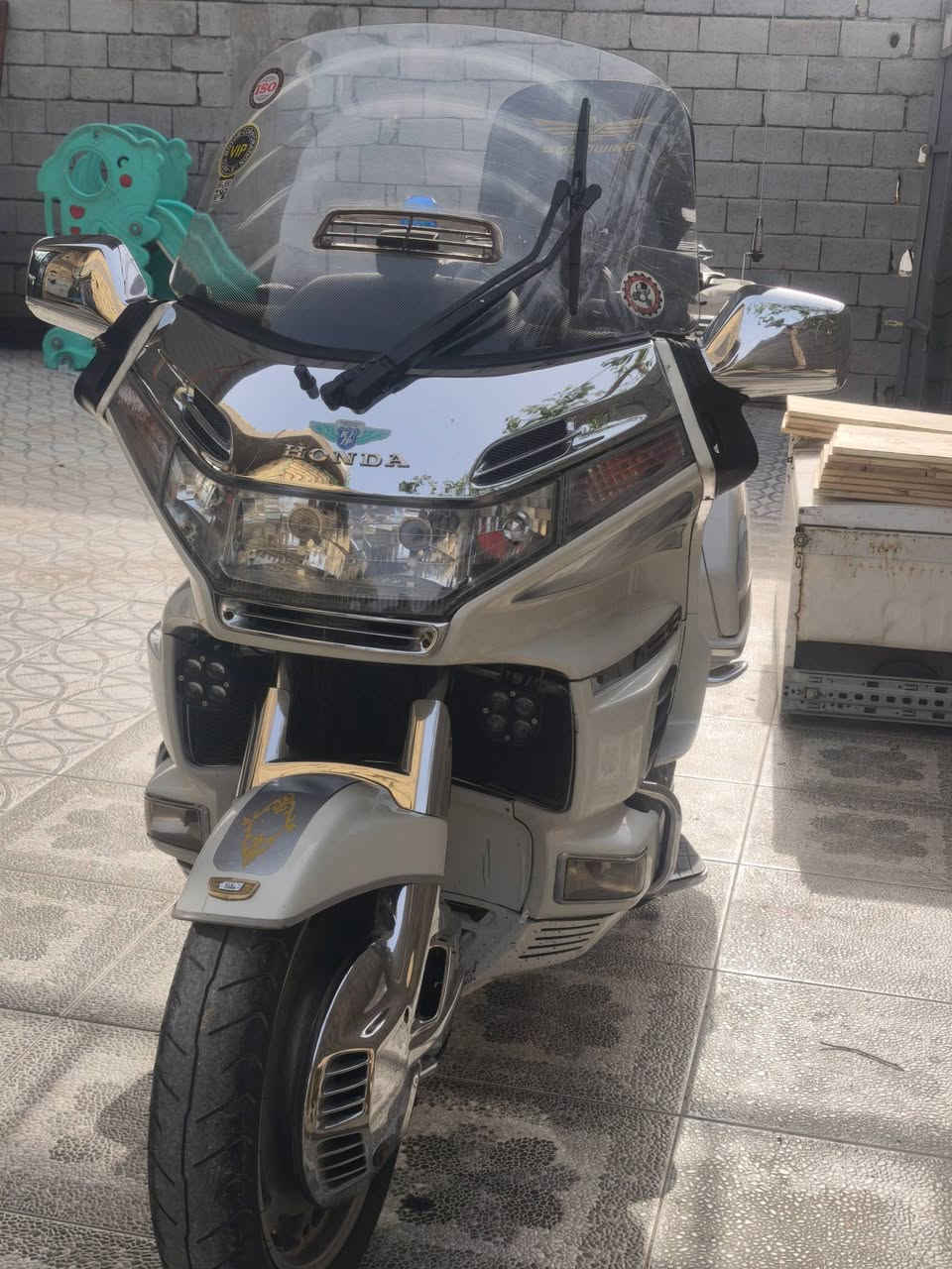 للبيع موديل 2000 وارد يابان ماشيه 25 الف ضفيرة بلاديه جك وبگ ومسجل كله شغال سعر 44 بيها مجال العنوان بصره ام قصر  ***********
