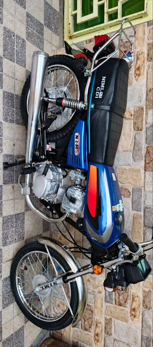 للبيع مديل ٢٦
السعر ٦٥٠ وبيها مجال بسيط 
***********
