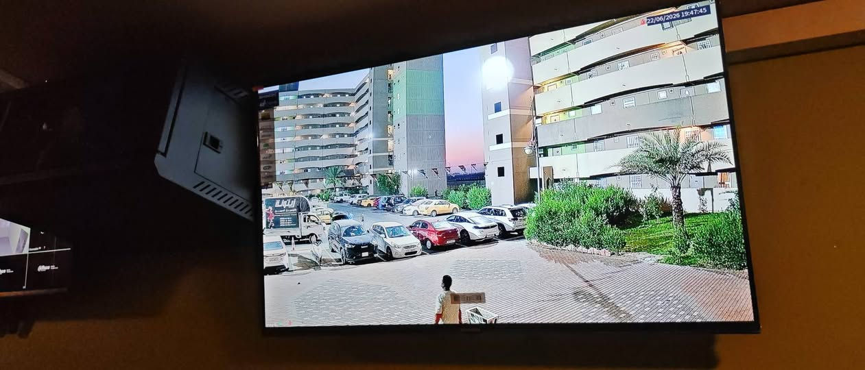 احلى شيء عند العامل او المهندس او المصمم عندما ينتهي  ويشاهد عمله بتفان وتالق ونجاح وهي رحلة شاقة تتحلى بالصبر والشجاعة ينسى كل تعب والم - تم تاسيس وعمل واكمال كامرات مراقبه لاحدى العمارات السكنية في بسماية بواقع 23 كامرة بين 5m - 2m
وان شاء الله القادم اجمل وافضل.... 
للاستفسار الاتصال على الارقام التالية
***********  م. اسامة ***********.   العقابي
#الجميع
https://www.facebook.com/القبس-للديكورات-وكامرات-المراقبة-101845971499779/
احلى شيء عند العامل او المهندس او المصمم عندما ينتهي  ويشاهد عمله بتفان وتالق ونجاح وهي رحلة شاقة تتحلى بالصبر والشجاعة ينسى كل تعب والم - تم تاسيس وعمل واكمال كامرات مراقبه لاحدى العمارات السكنية في بسماية بواقع 23 كامرة بين 5m - 2m
