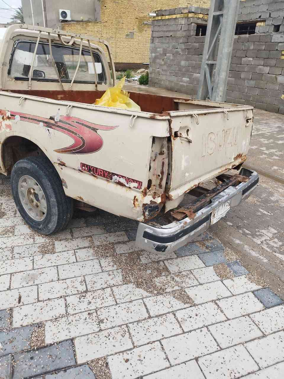 بيكم موديل 1988رقم ذي قار
محرك ثري واي كير مكفولات 

اتكفل سرقه وحرام ماواصل صاحبه السعر 18ورقه

واسط قضاء الحي 

***********
