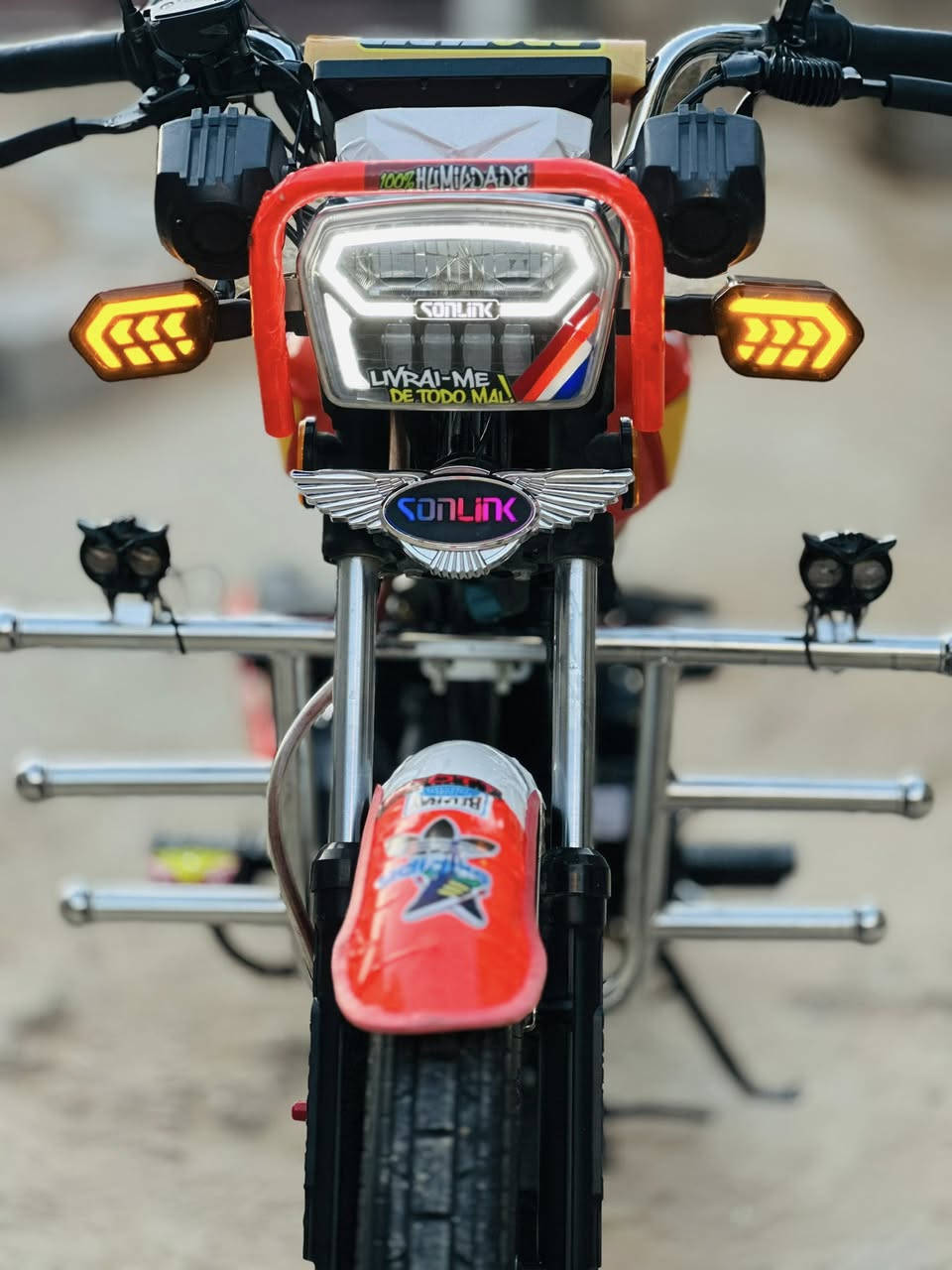 دراجه للبيع سولنك محرك 200موديل2025ما موصله شي بيع او مراوس حسب القناعه اوراقه بصمات 2سويجات ثنين التواصل ‭***********
