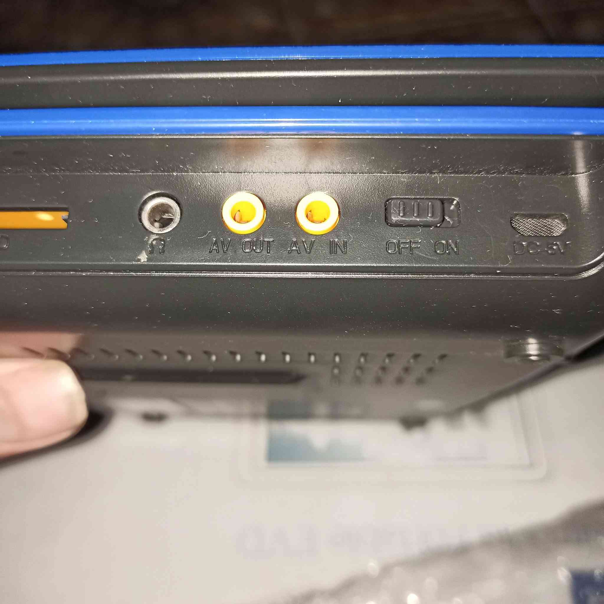 dvd + راديو شحن
بي منفذ av in للستلايت
ب 35


**إذا كنت صاحب هذا الإعلان وتريد حذفه لأي سبب، رجاءا أرسل رسالة إلى الدعم الفني**