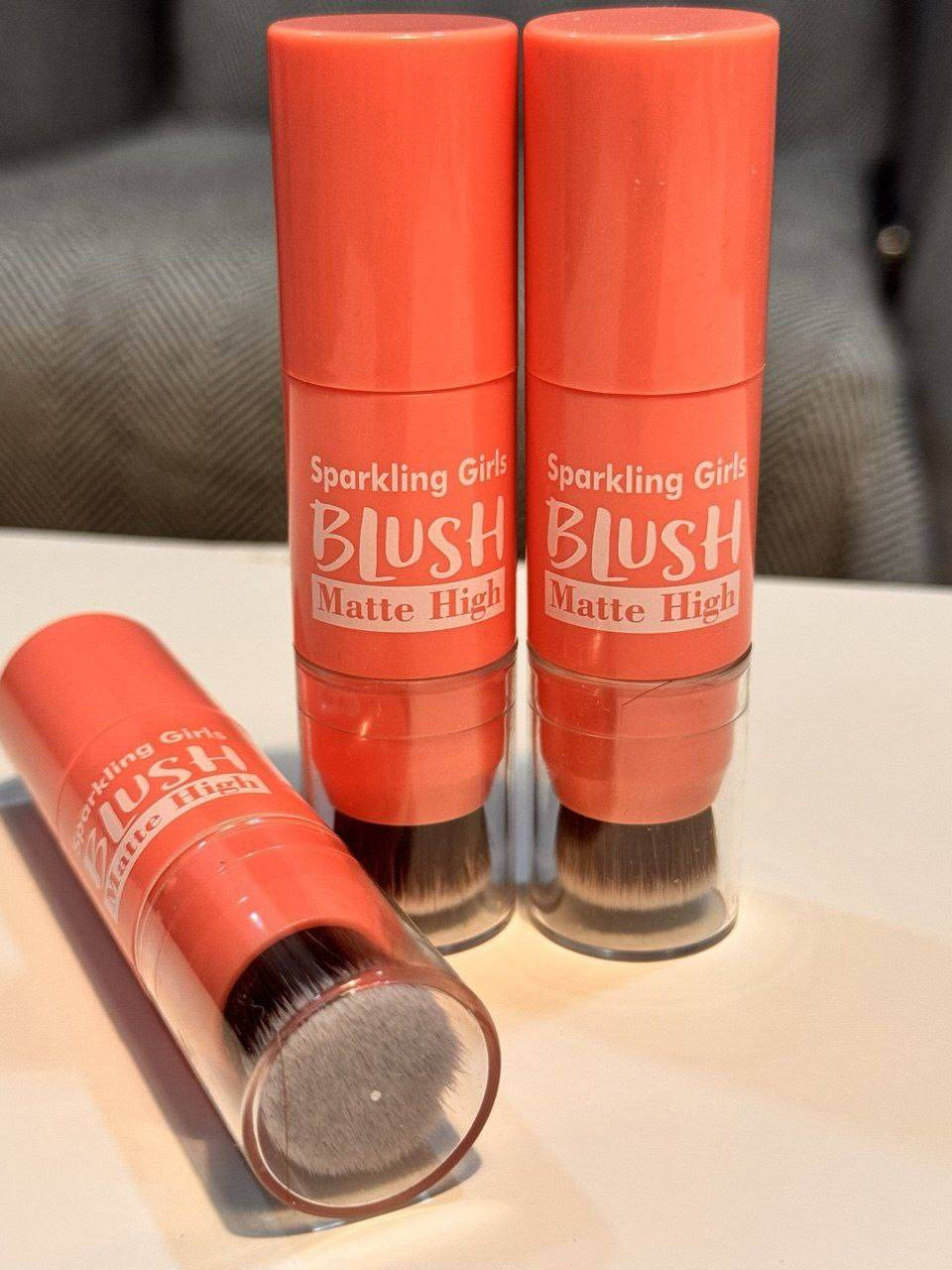 بكج مكياج للبنوتات النازكات🎁 
يحتوي البكج على 👇
#مسكارا لولو
#ايلاينر الصليب
#بلاشر
#لوس باودر 
#توصيل_كافة_المحافظات


**إذا كنت صاحب هذا الإعلان وتريد حذفه لأي سبب، رجاءا أرسل رسالة إلى الدعم الفني**