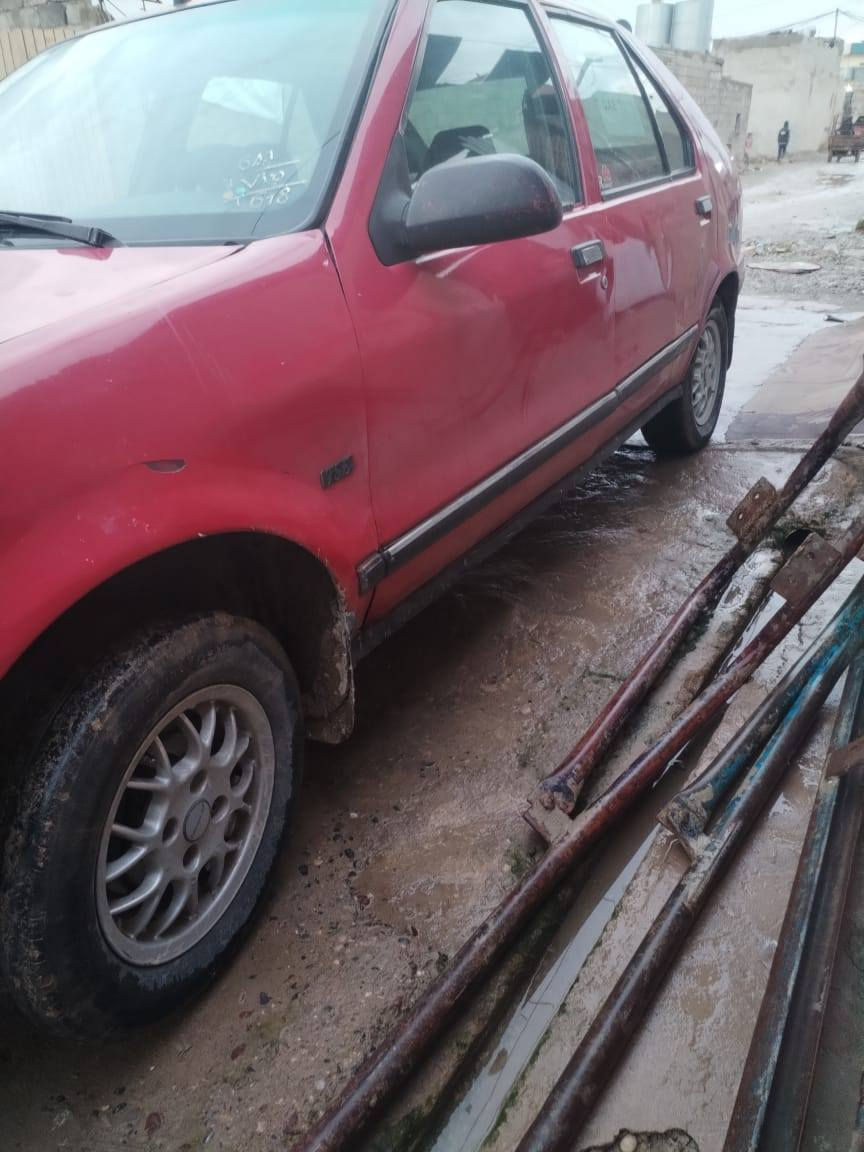 مكينه كير نضيفات وسياره طخم حيل زين ويرمنيه شغال وشرط وكاله وتحويل ريده ب 18 وبيه مجال وهذا هي وستفسار رقم صاحب سياره ***********
