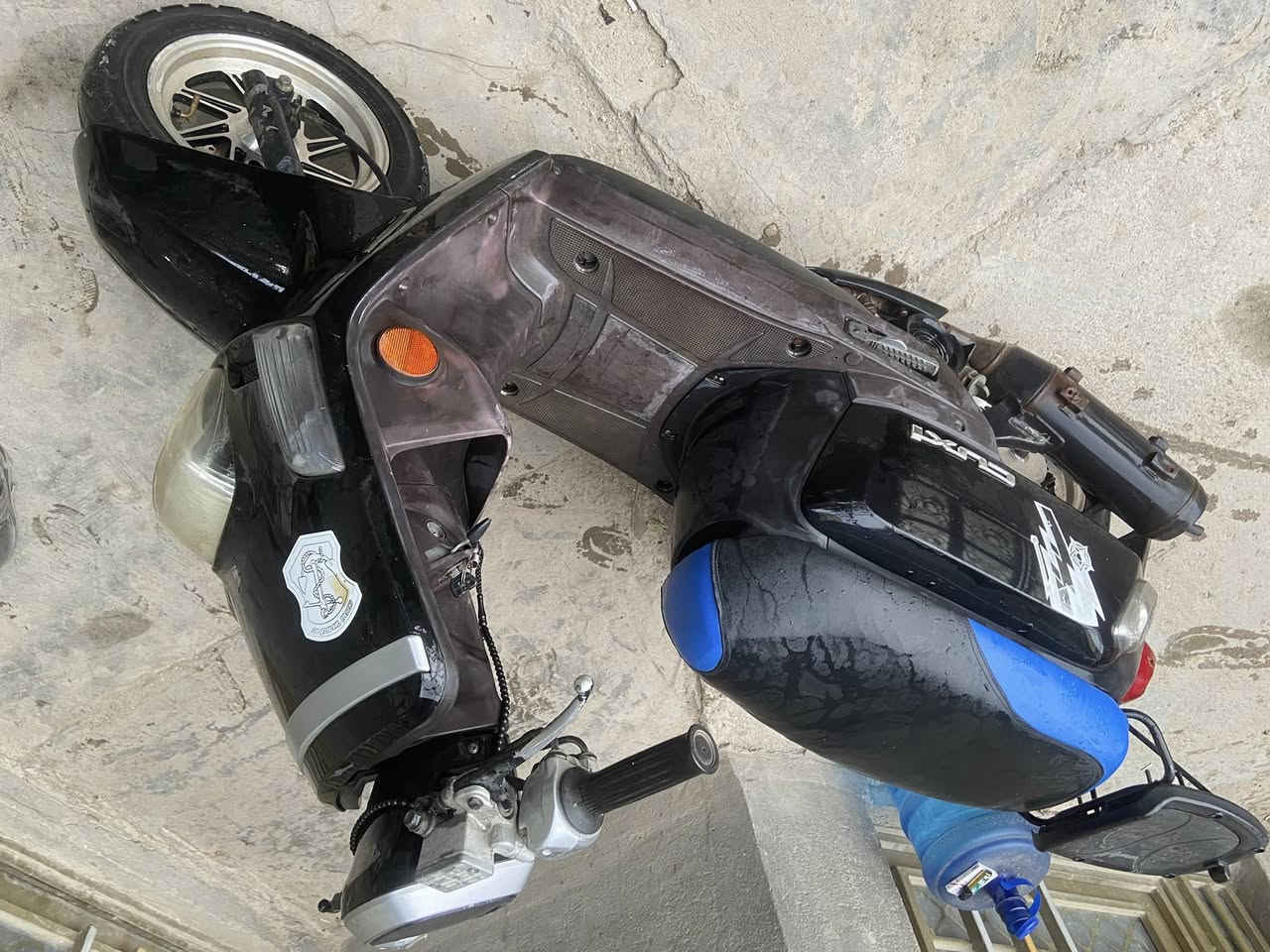 سلام عليكم دراجة بوليس مسطرة دراجة نضيفة وخير من الله برغي مامفتوح بيهة شاشة شغالة سعر850وبيهة مجال قليل مكاني المسيب الحامية


**إذا كنت صاحب هذا الإعلان وتريد حذفه لأي سبب، رجاءا أرسل رسالة إلى الدعم الفني**