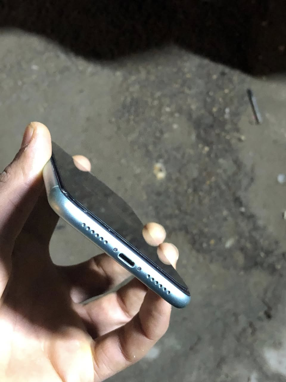 11 عادي
لون مميز تركوازي نضيف جداً
ذاكره 64
بطاريه مبدله اصليه 100
مراوس 11 برو ماكس فقط
بيع سعر(250)بيع مجال
بغداد الحريه الثالثه او ساحه عدن 
***********
