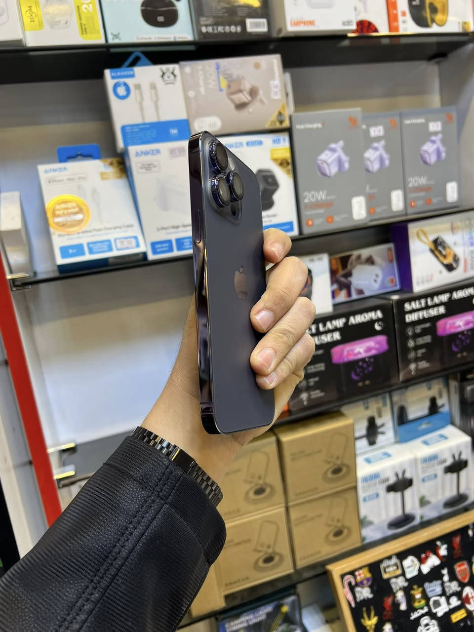 ايفون 14 برو ماكس. بسعر 850 🔥
لون بنفسيجي المرغوب 

ذاكره 256

مستخدم قليل 

نضافه 100‎%‎ ✅

ذاكره 256 ..

بطاريه 92 🔋

المكان الشرقاط 📍
***********
