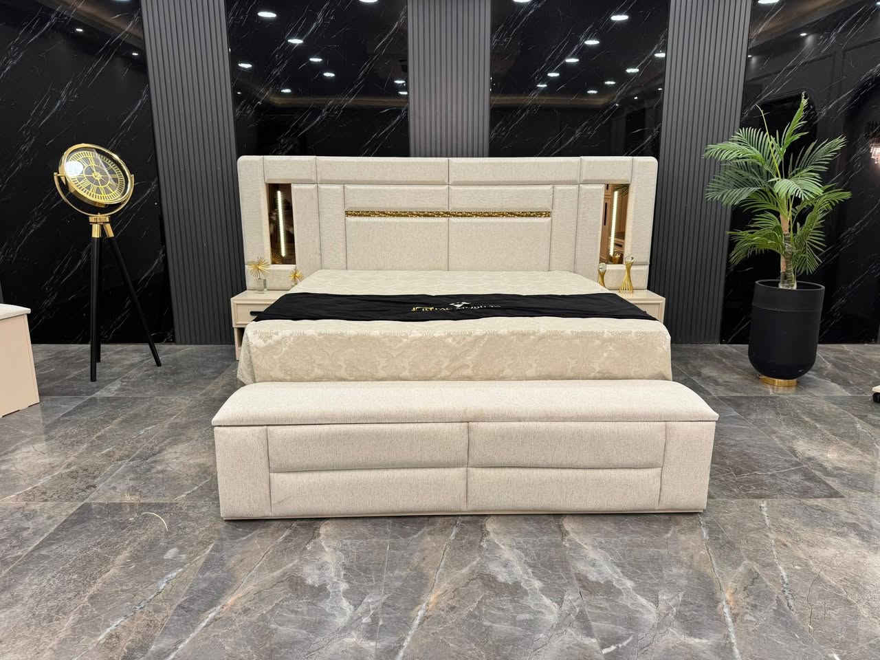 *موديل    حنين       المودرن*

*10 قطع*

*1- ضهر بلوك*

*2- برغي وچوي حديد*
  
*سرير مخزن جك*

*5- شغل درجه اولى*

الشد والنقل داخل بغداد مجاني 
***********وتساب 
***********وتساب 

حجز وستفسار 
مرسلت صفحه
