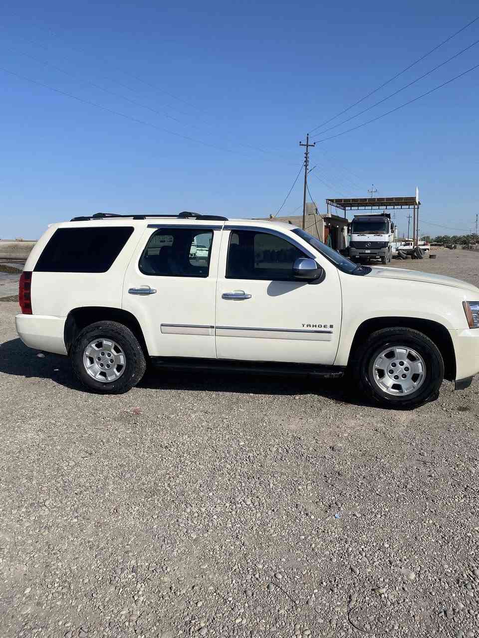 تاهو ادوات موديل ٢٠٠٩ 
سيارة مكفوله وجديده 
رقم هاتف ***********
سعر ٩٠
