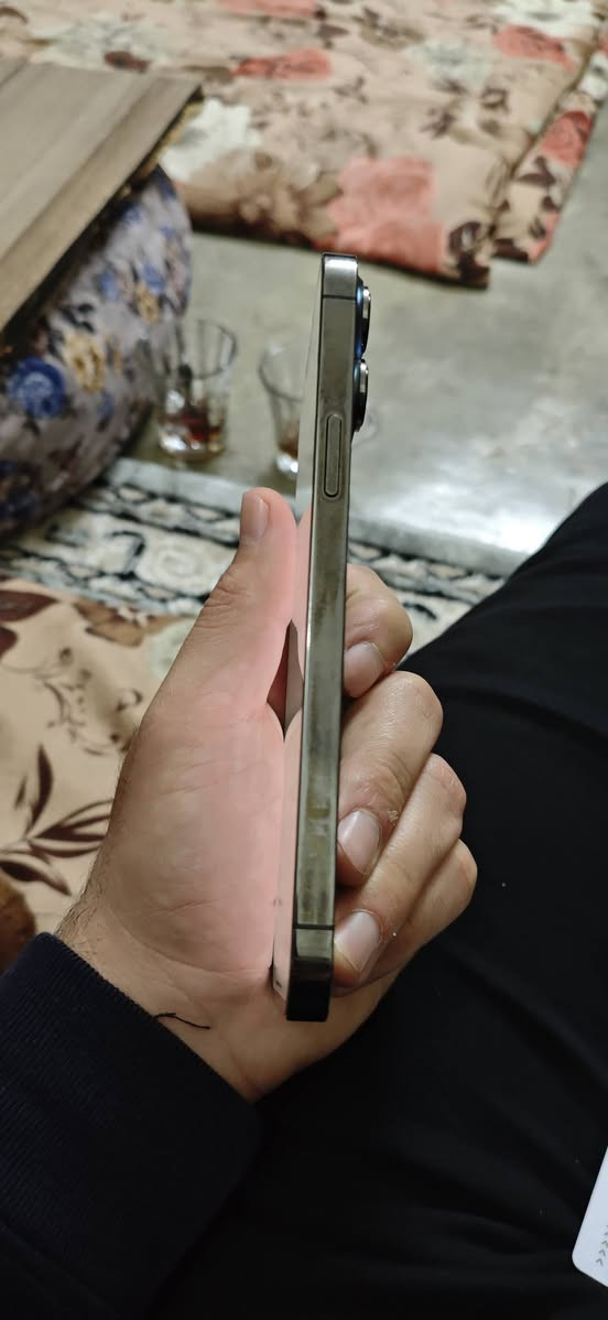 13 برو ماكس بطاريه 85 ذاكره 128 نسخه اوربي السعر 575 الجهاز ما مفتوح شرط الحاسبه والهوا ***********
