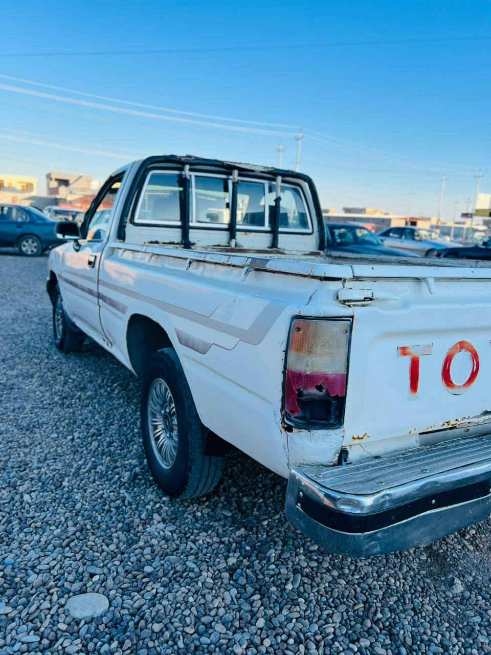 السلام عليكم
سيارة بيكم 1989 رقم صلاح الدين دولي سنوية لل 29 حار بارد محرك 4y سيارة جاهزة كير ومحرك شرط كهربائيات كلها شغالة صدر تايرات جدد السعر 40 ورقه للاستفسار الاتصال على الرقم التالي ***********
