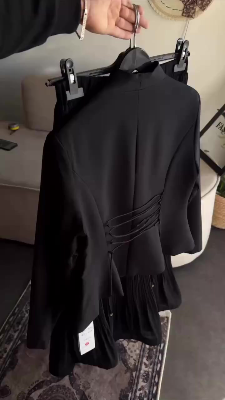 وصل الترند طقم صيفي 😍🔥🔥🔥🔥
خامه دابل ايطالي 
بسعر ٥٥ الف فقط والتوصيل مجاني 🔥
قياس 48/46/44/42/40/38/


**إذا كنت صاحب هذا الإعلان وتريد حذفه لأي سبب، رجاءا أرسل رسالة إلى الدعم الفني**