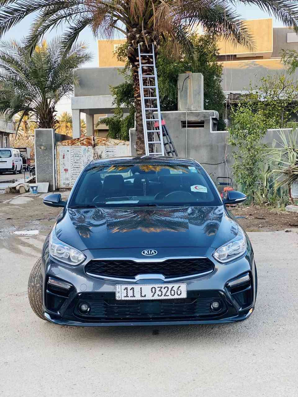 سلام عليكم فورتي موديل 2019وارد أمريكي للبيع  موصفات EXمحرك دوش 3وضعيات قياده مانع انزلاق مثبت سرعه مثبت مسار تدفى كشنات  تبريد قطعتين بصمه  سياره فول من عده فتحه سياره خير من الله ايرباكات سليمه سعر 135وبيهً مجال بغداد راشديه 
***********

***********
