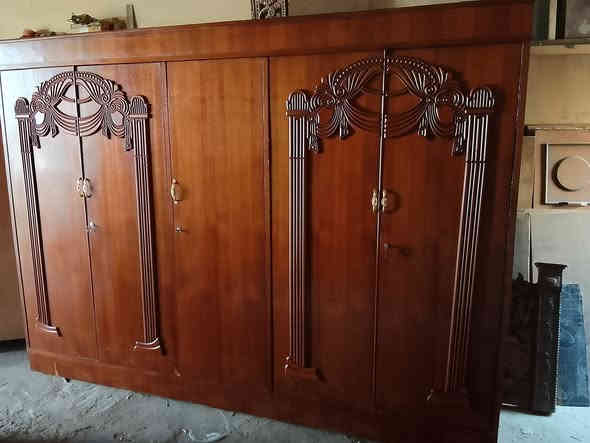 للبيع غرفه اخشاب نضيفة ما بيها أي ضرر سعرها 425 وبيها مجال العنوان سامراء جبيريه  الثانيه مقابل جبيريه الثالثه شارع الحدادين للاستفسار ***********
