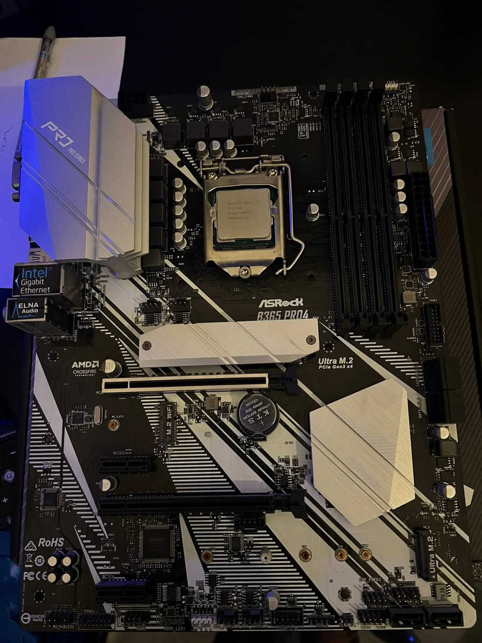 مذر بورد ومعالج 
سعر 150 الف


**إذا كنت صاحب هذا الإعلان وتريد حذفه لأي سبب، رجاءا أرسل رسالة إلى الدعم الفني**