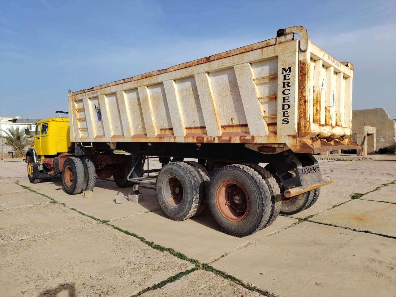 السلام عليكم قجمه راس وعربانه لبيع موديل 81 سوبر كير ١١١تخم تاير جاهزه تريد راس وعربانه تريد بس راس رقم بغداد مشروع وطني تحويل مباشر الفلوجه معرض السلمان ***********ابوديمه
*********** ابواحمد
